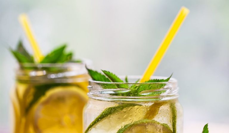 Dietetyczna lemoniada – idealna na upały