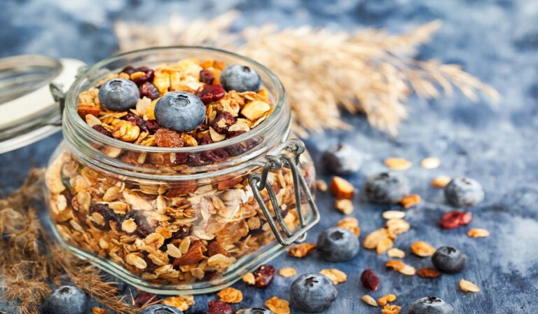 Granola w słoiku